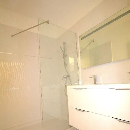 Appartement Bord De Mer Marina Baie Des Anges Villeneuve-Loubet Exterior photo