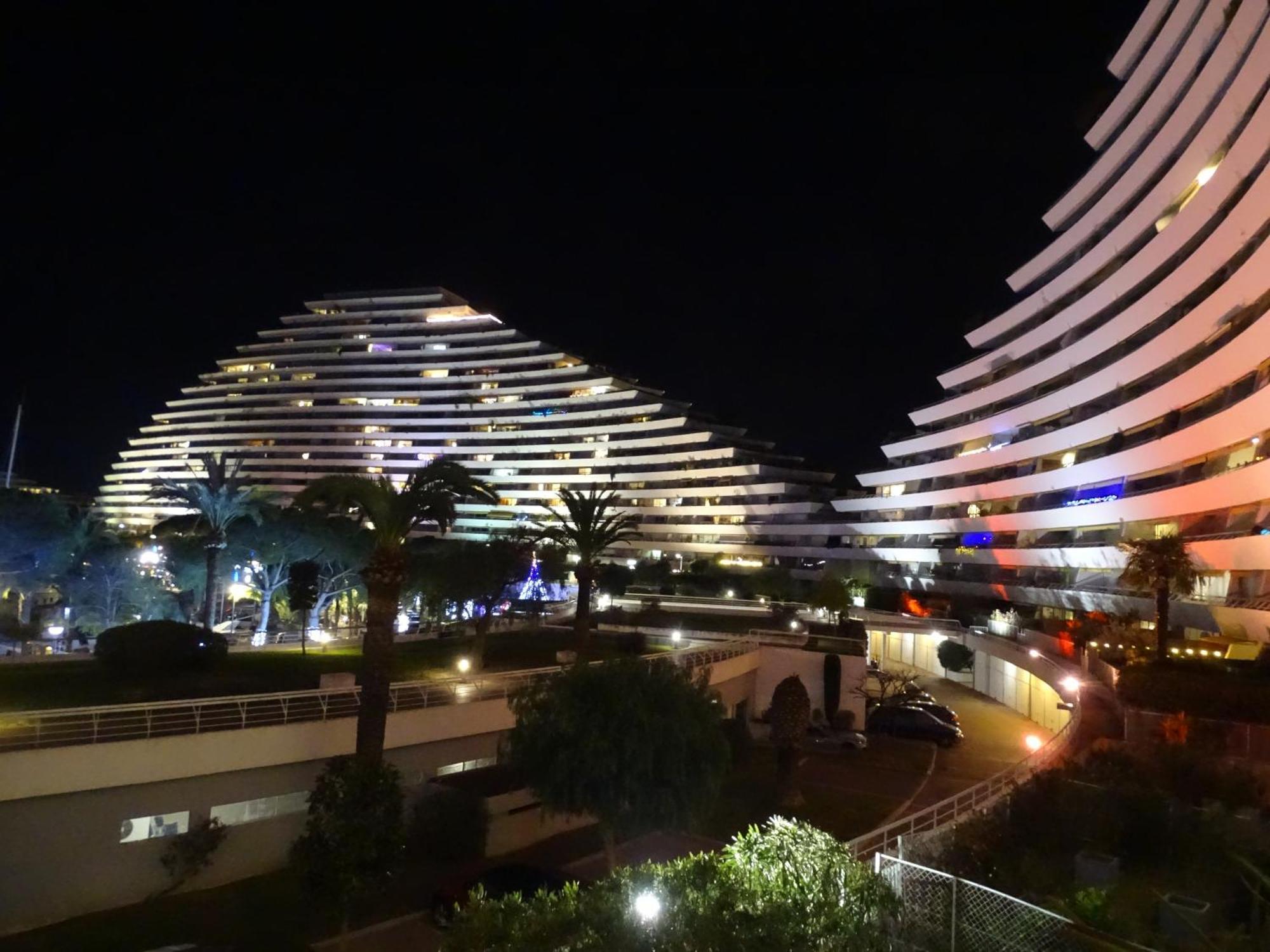 Standing Marina Baie Des Anges / Apartment Villeneuve-Loubet